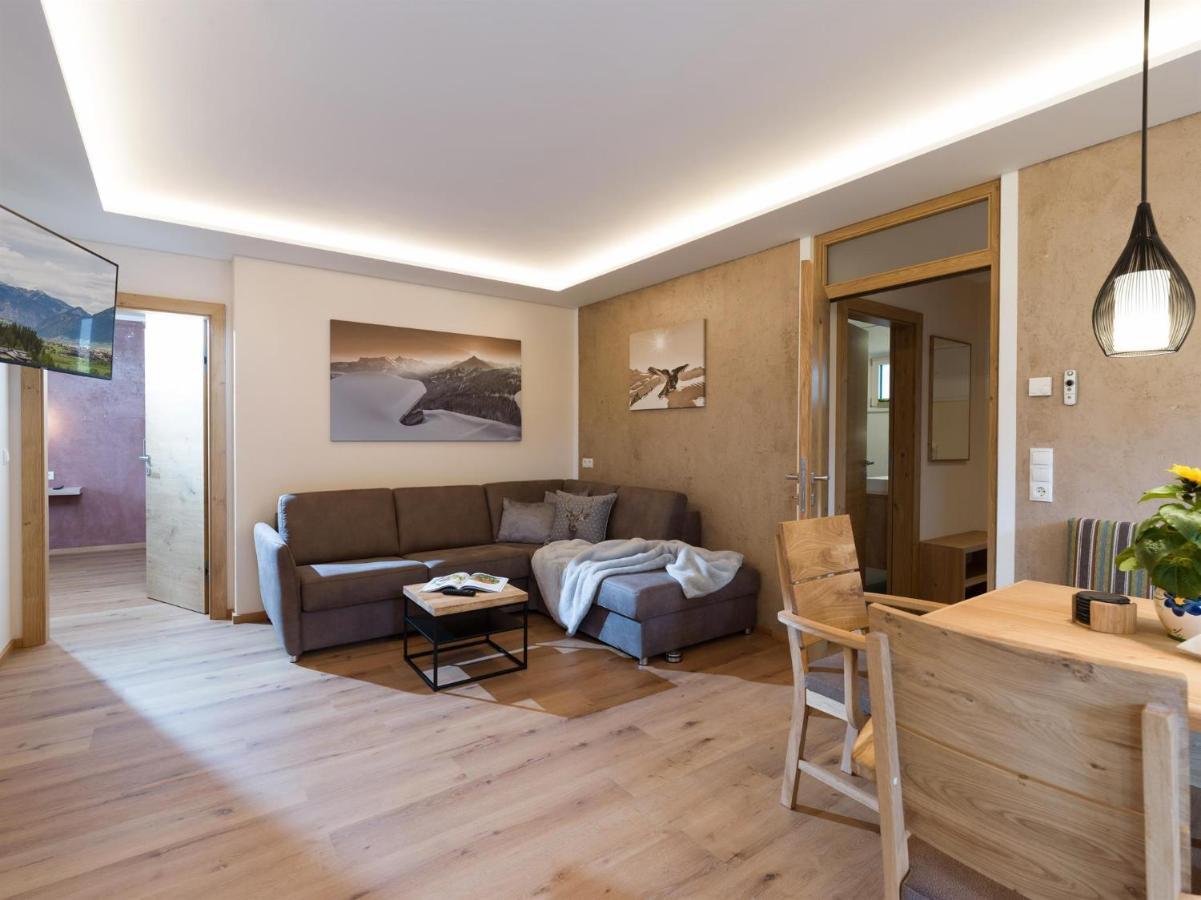 Apart Painting Ried im Zillertal Buitenkant foto